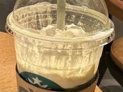 -星巴克(上海虹桥站2A检票口)