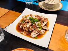 -臻鲜燕海鲜融合餐厅(金陵style店)