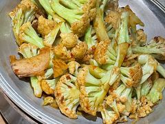 -蜜桃餐厅·伴山(湖滨商业街店)