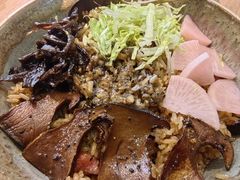 黑牛肝菌黑松露焖饭-云海肴·汽锅鸡·云南菜(美罗城店)