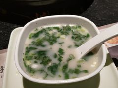 -洪氏嗨捞·广东猪肚鸡·椰子鸡火锅(西咸万象城店)