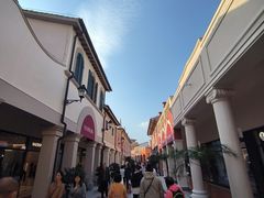 -佛罗伦萨小镇广佛名品奥特莱斯(疏港路店)