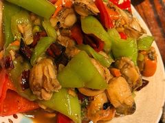 -蚝堡海鲜·威海菜·海肠捞饭·烧烤·亚洲吃蚝公司(幸福门店)