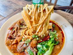 -方铲铲·成都板凳面(滨江银泰店)