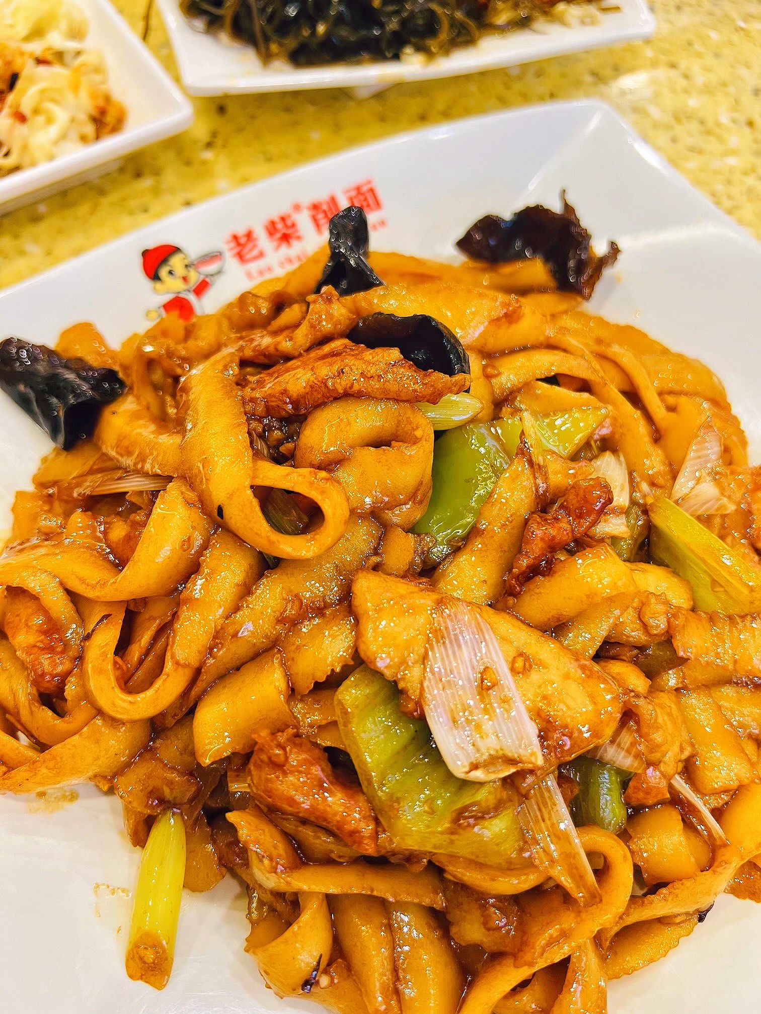 大同美食 来大同怎么能不尝尝炒刀削面?和汤刀削面?