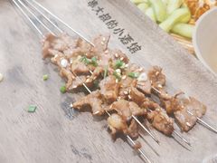 烤牛肉串-串大叔炭火烤串·鸡西大冷面刀削面(总店)