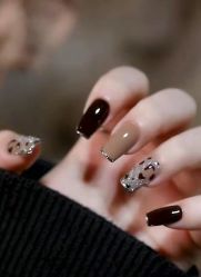 -悦指间美甲美睫