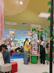 -莫莉幻想儿童乐园(武汉金银潭永旺店)