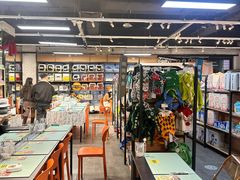 -大型宠物商超·宠海王国·宠物猫狗活体·用品·美容(新世界百货重庆店)