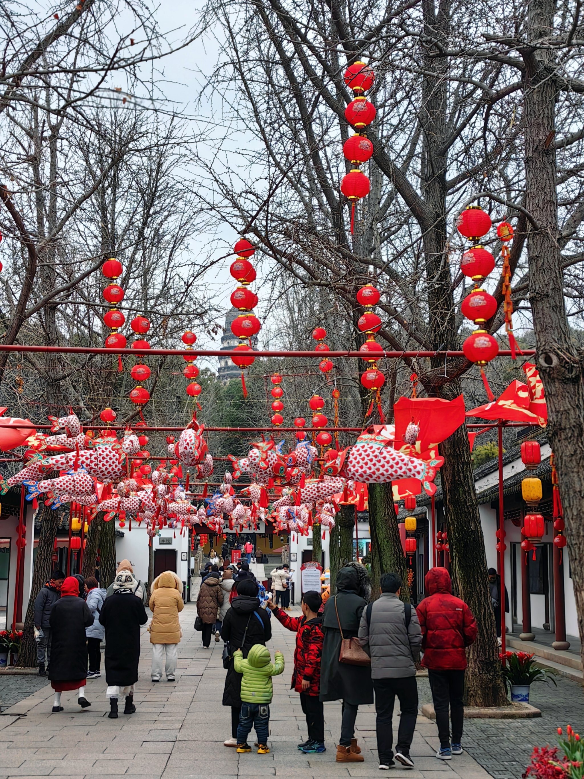 虎年逛庙会图片图片