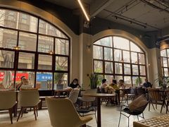 靠窗位-VESH COFFEE(定西路店)