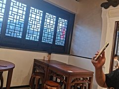 -鑫震源·苏式大虾生煎(山塘街店)