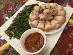 -闯关东东北农家菜(崂山石老人店)