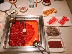 -海底捞火锅鲜切牛肉主题店(长寿路店)