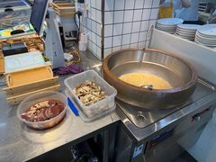 -老码头黑皮肘子锅包肉熏酱水饺(文政街店)