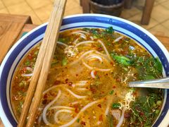 -云阿蛮云南生烫牛肉米线(奉贤路店)