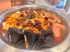 -松哥油焖大虾.小龙虾.黑鸭煲(海岸城店)