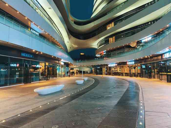 银河soho购物中心-"跨年系列36615冷冷清清的90soho .