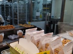 -鲍师傅糕点(百盛西南商都店)