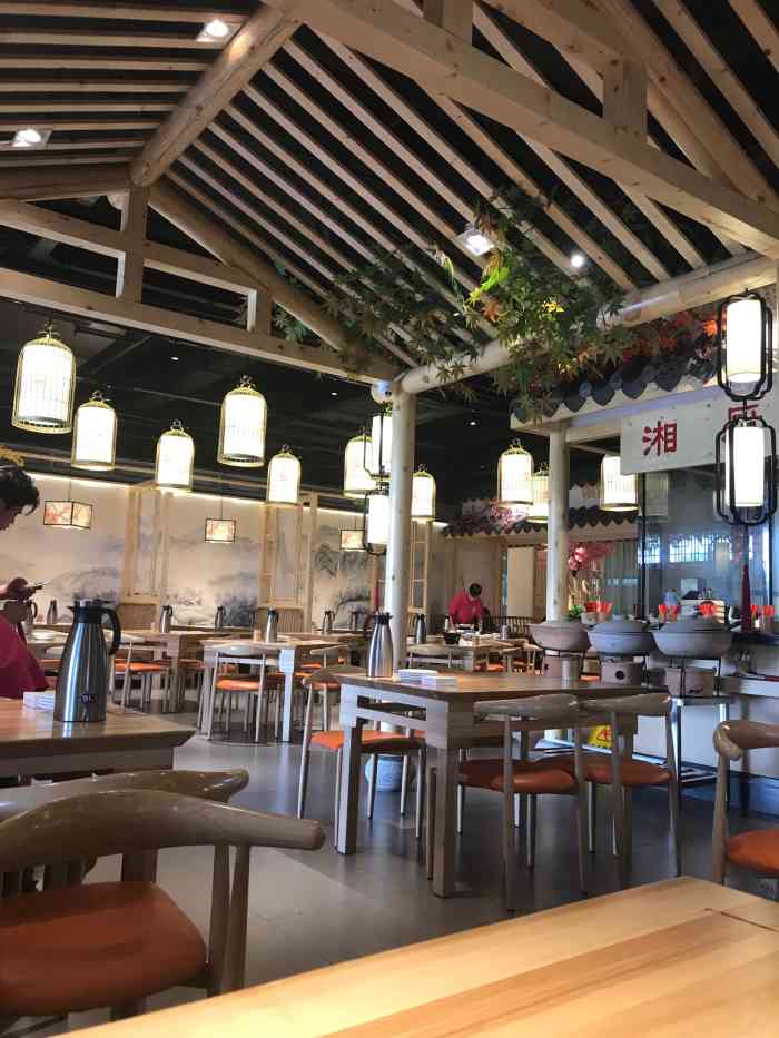 湘厨饭店(横岗店)-"最近很喜欢吃湘菜 偶然发现这家店～在横岗.