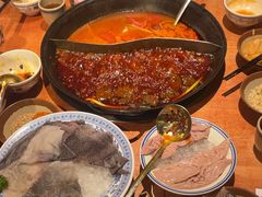 -周小明火锅(黑金冠社区店)