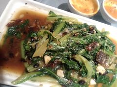 清炒油麦菜-粤仔湾砂锅粥(广益哥伦布店)