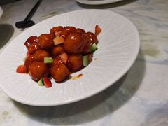脆皮鲜果咕噜肉-啫·粤风料理·啫啫煲(仓山万达广场店)
