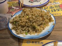 酸菜牛肉炒饭-叁宝烤肉·西安烧烤(东三爻店)