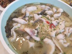 重庆酸菜鱼-江南村酒家