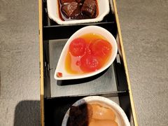 -铭牛烧肉·和牛海鲜自助(高新月牙湖店)