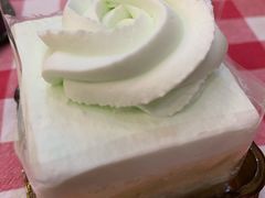 -红宝石·鲜奶小方·海派西点房(联洋店)