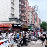 吃了十几年的生烫牛肉面，现在要吃还得排队！