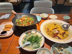 -鱼亨小鲜酸菜鱼(大信店)