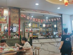 -烧哥美蛙肥肠鱼火锅·十五年社区店
