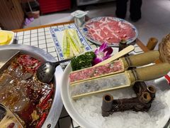-山悦里 山野·鲜火锅(罗斯福广场店)