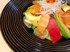 三文鱼牛油果沙拉-yokocho上横町·日本食街(深业上城店)