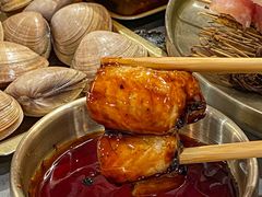 招牌活烤鳗鱼-围炉肉舍•炭烤活鳗•丹东海鲜烤肉(步行街店)