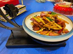 -皇冠明珠鱼翅楼(水上公园店)