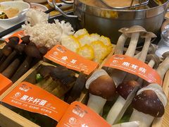 -樾餐厅泰式海鲜火锅(民歌湖店)