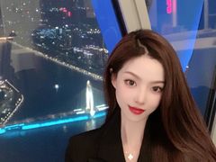 -广州塔卢特斯法国旋转餐厅