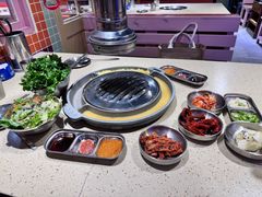 -安小胖韩国烤肉(财富广场画苑小区店)