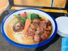 红烧牛肉面-海昌极光餐厅
