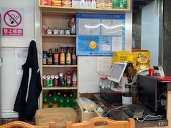 -东北四季饺子王(华山路店)