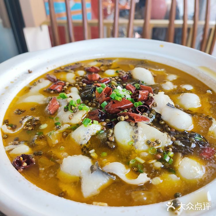 青山挺好吃的家常菜！把他当食堂辣