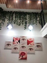 -灰姑娘美甲美睫馆