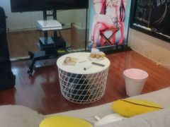 沙发超软也可以看网络电视-鸽屋咕咕咕(金銮大厦店)