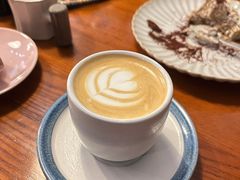 -Be Lived Cafe比例咖啡(摩天轮店)
