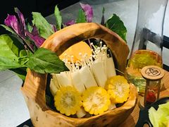 -东椰·海南椰子鸡火锅(朝阳门店)