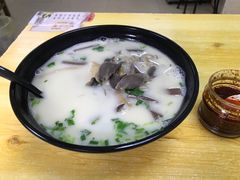 -津津老鸭粉丝馆(正东路店)