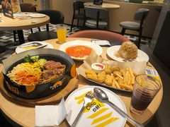 -菲滋意式餐厅(富阳东方茂店)